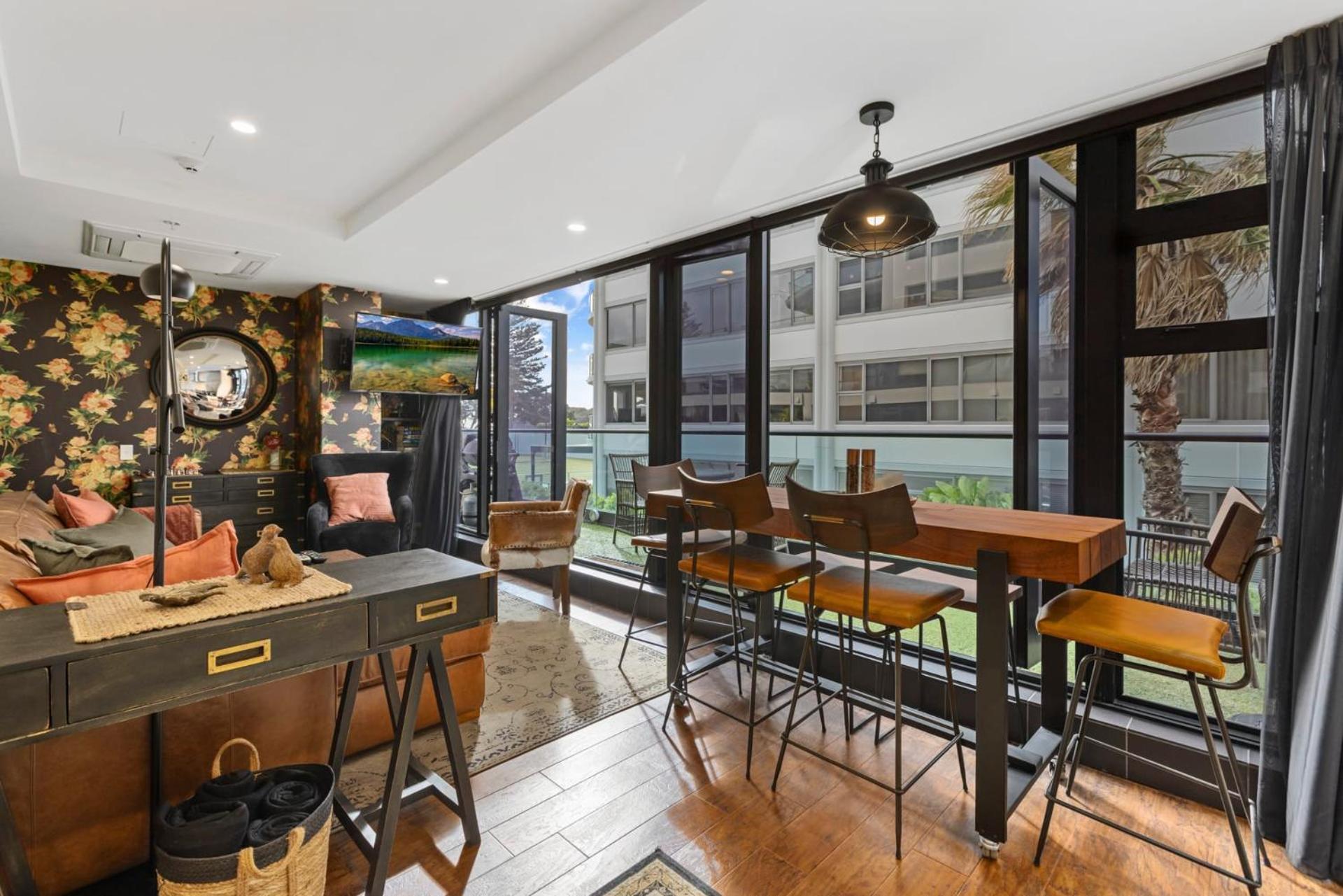 Marvelous Downtown Apartment Moments From Main Beach With Heated Pool, Gym And Parking Маунт-Маунгани Экстерьер фото